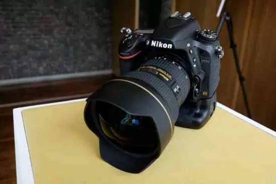 R$ 1.350 FOR SALE:Nikon D750 DSLR Camera WITH LENS..$1350
